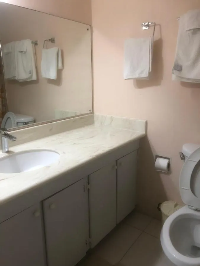 Finest Accommodation Renfrew Place 1 Bedroom Apt # 42 New Kgn 4--12 Renfrew Rd Kingston 0*,  Jamaica