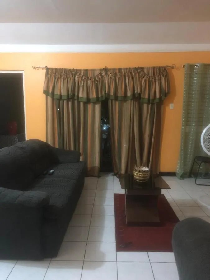 Finest Accommodation Renfrew Place 1 Bedroom Apt # 42 New Kgn 4--12 Renfrew Rd Kingston Apartment