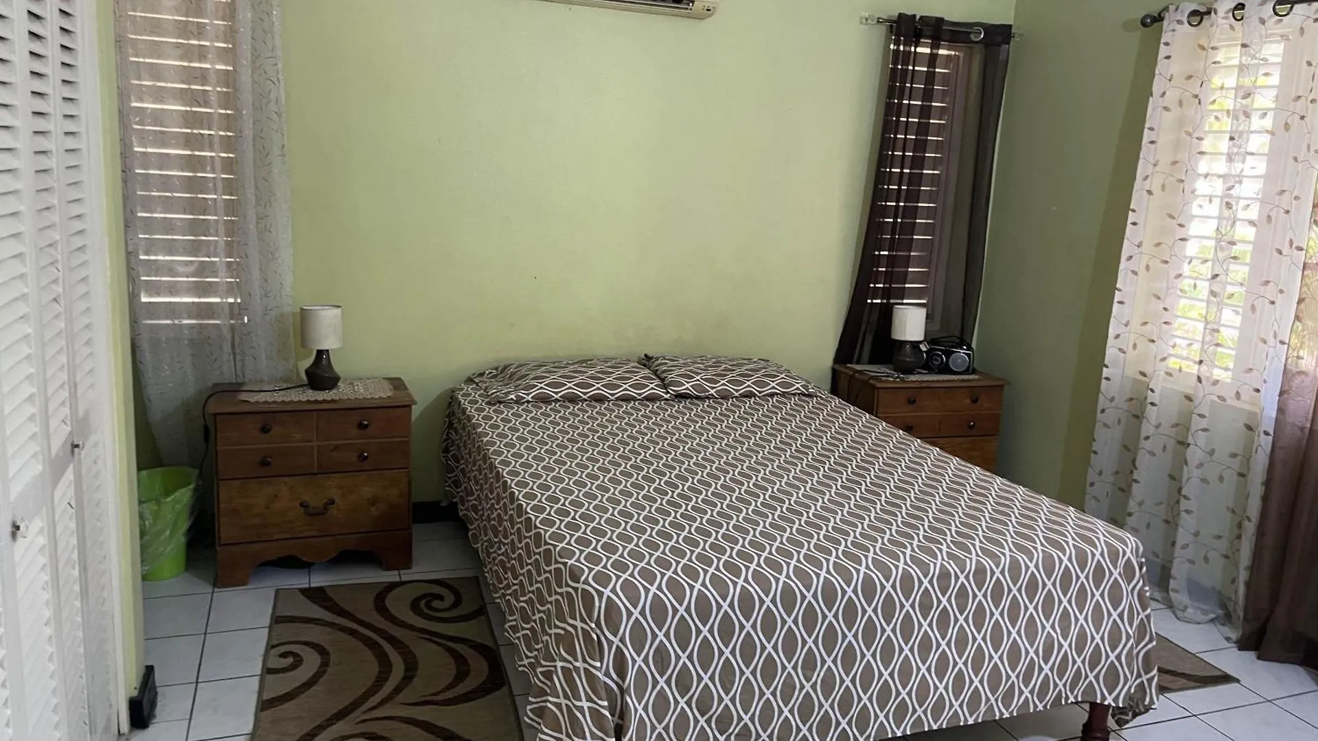 Daire Finest Accommodation Renfrew Place 1 Bedroom Apt # 42 New Kgn 4--12 Renfrew Rd Kingston Jamaika