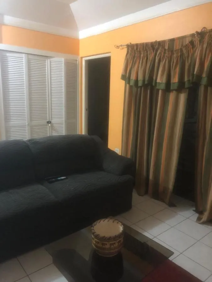 Finest Accommodation Renfrew Place 1 Bedroom Apt # 42 New Kgn 4--12 Renfrew Rd Kingston Jamaica