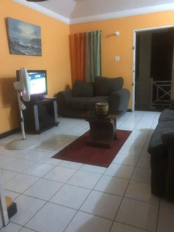 Finest Accommodation Renfrew Place 1 Bedroom Apt # 42 New Kgn 4--12 Renfrew Rd Kingston