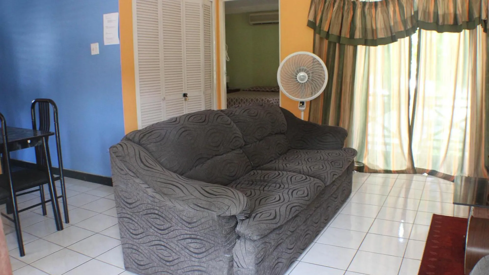Finest Accommodation Renfrew Place 1 Bedroom Apt # 42 New Kgn 4--12 Renfrew Rd Kingston Jamaica