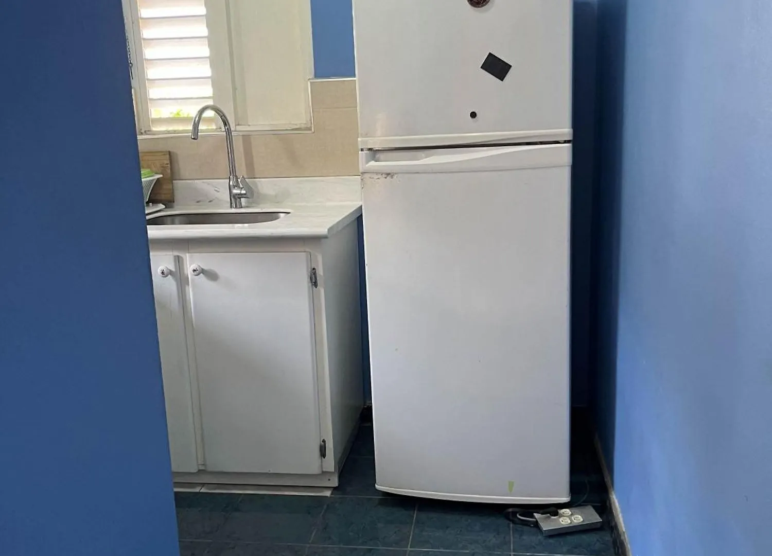 Apartment Finest Accommodation Renfrew Place 1 Bedroom Apt # 42 New Kgn 4--12 Renfrew Rd Kingston