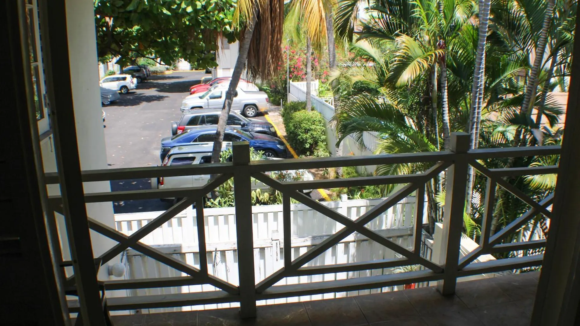 Finest Accommodation Renfrew Place 1 Bedroom Apt # 42 New Kgn 4--12 Renfrew Rd Kingston Jamaica