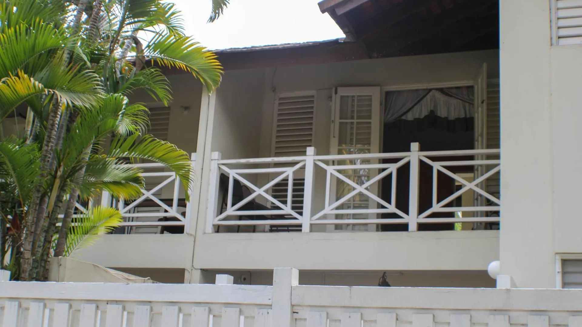 Finest Accommodation Renfrew Place 1 Bedroom Apt # 42 New Kgn 4--12 Renfrew Rd Kingston 0*,  Jamaica
