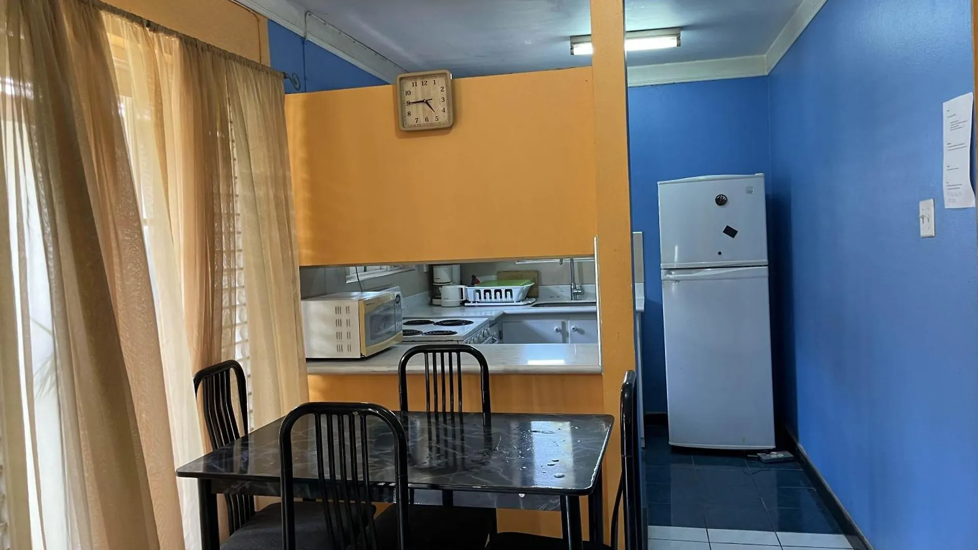 Apartment Finest Accommodation Renfrew Place 1 Bedroom Apt # 42 New Kgn 4--12 Renfrew Rd Kingston